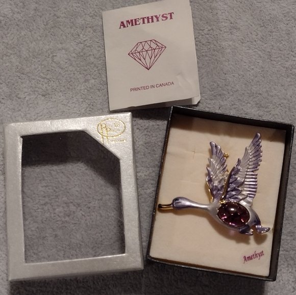 Vtg. 80s-90s Amethyst Canadian Goose Brooch, Satin Silver Tone - Picture 13 of 14